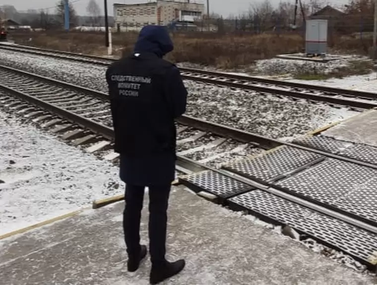В Татарстане пассажирский поезд насмерть сбил мужчину