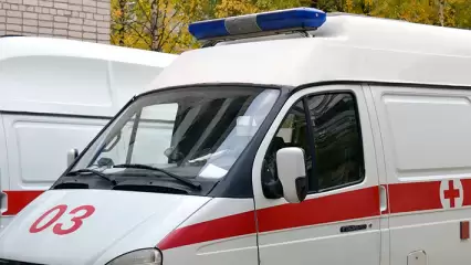 Два молодых татарстанца пострадали, влетев в препятствие на дороге