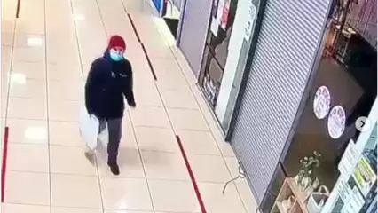 В Нижнекамске ищут мужчину, который может пролить свет на совершенное в ТЦ преступление - НТР 24