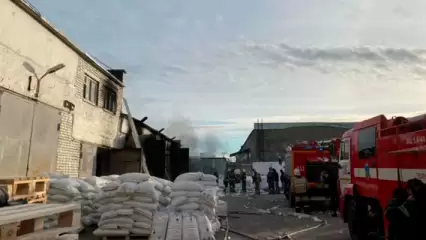 В Татарстане произошёл пожар в цеху по производству пенопласта - НТР 24
