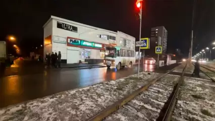 В Челнах автобус сбил 14-летнего подростка - НТР 24