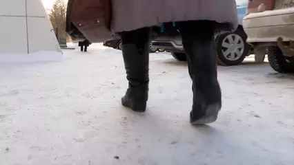 Нижнекамцам рассказали, как уменьшить риск падения в гололёд - НТР 24