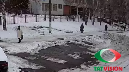 В Нижнекамске неизвестный предлагал детям прокатиться на его автомобиле