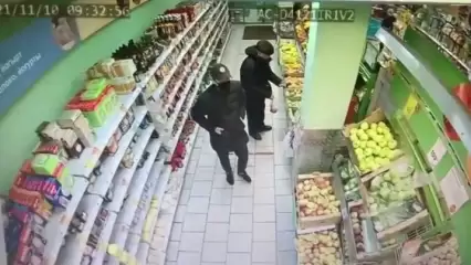 В Нижнекамске разыскивается молодой человек в связи с кражей продуктов из «Пятерочки» - НТР 24