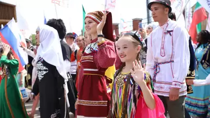 В День народного единства молодёжь Татарстана примет участие в праздничных онлайн-акциях