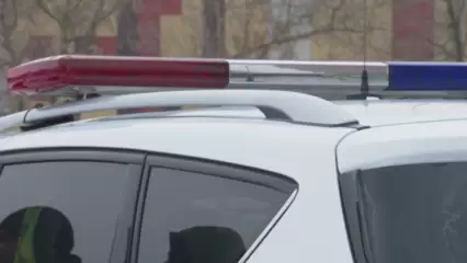 В Татарстане пенсионер на легковушке въехал в подъезд — пострадал жилец дома - НТР 24