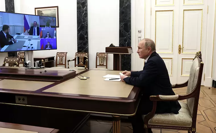 Президент РФ Владимир Путин на совещании по социальным вопросам 18 ноября 2021 года