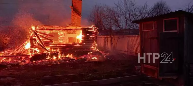 В Татарстане в пожаре на частном участке пострадал мужчина