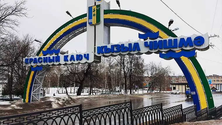 Жители посёлка в Нижнекамском районе заплатят по 10 тыс. рублей на ремонт дорог