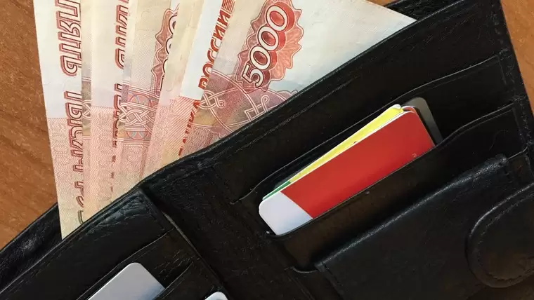 Сотрудники банка в Нижнекамске предотвратили крупное мошенничество в отношении пенсионерки