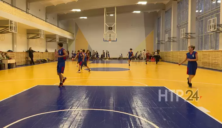 Нижнекамская спортшкола №1 планирует получить грант на замену баскетбольного паркета