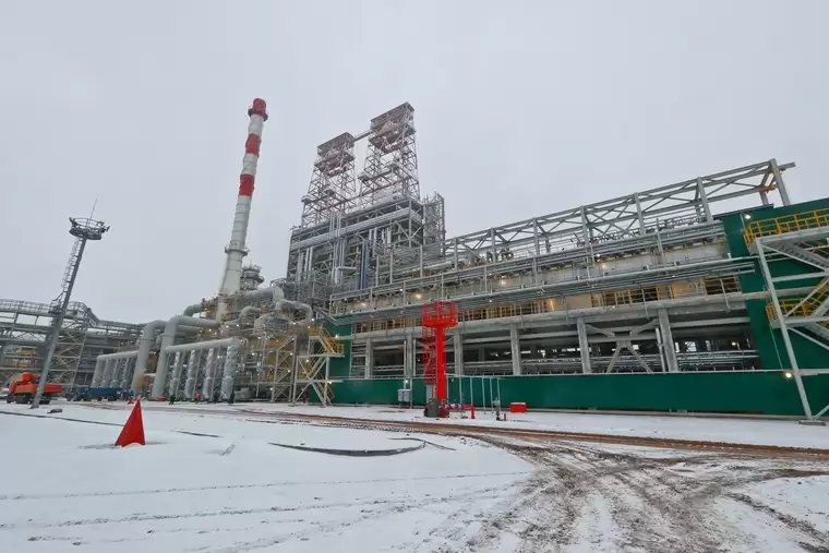 Минниханов торжественно запустил новые установки на «ТАНЕКО» в Нижнекамске