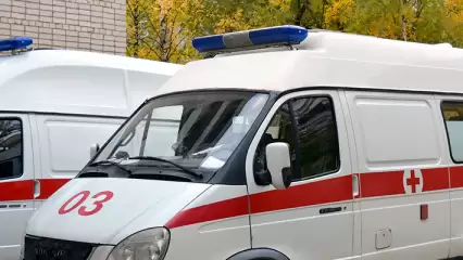 В Татарстане столкнулись иномарка и грузовик, один человек погиб