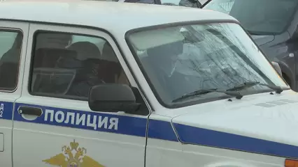 ГД приняла законопроект, разрешающий полиции проникать в квартиры и вскрывать машины - НТР 24