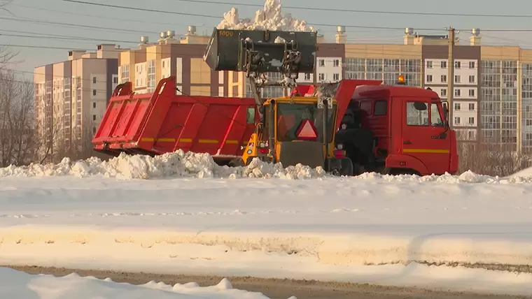 В Нижнекамске из-за снега ограничат движение по некоторым магистральным дорогам