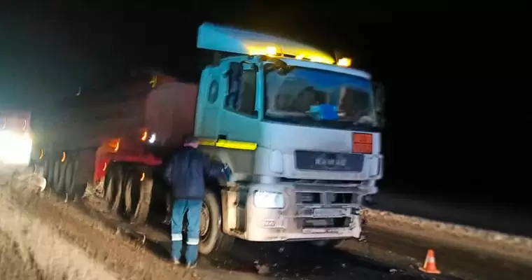 В Татарстане в массовую аварию попали бензовоз и три авто