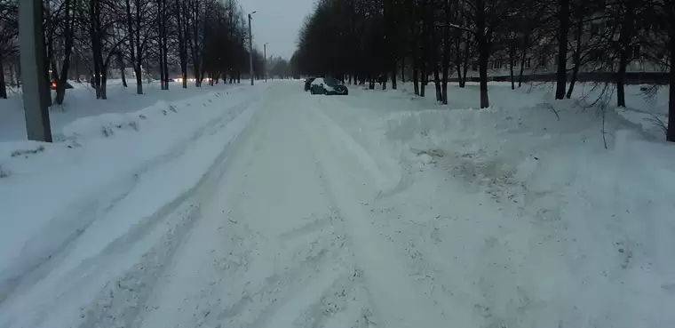 Житель Нижнекамска записал видеообращение с просьбой очистить дороги от снега