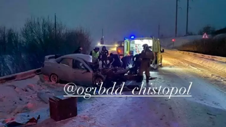 На трассе Нижнекамск — Чистополь произошла смертельная авария с участием автобуса