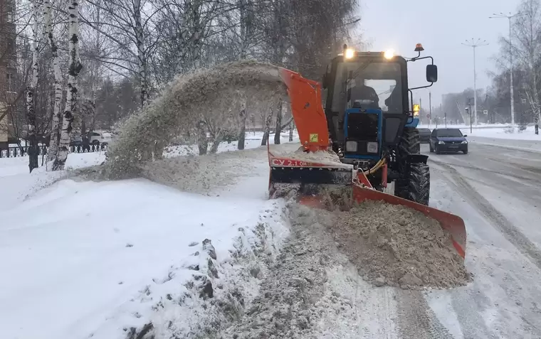 Из-за нехватки водителей МУП «КПБ» не успевает убирать снег с городских магистралей Нижнекамска