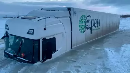 Нижнекамцам сообщили о закрытии переправы из-за провалившегося под лед грузовика - НТР 24