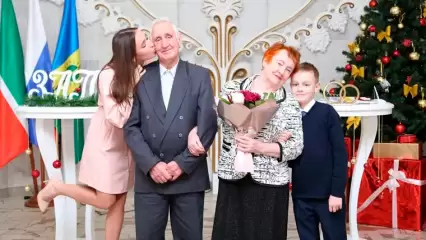 В Нижнекамске состоялась первая в этом году церемония чествования юбиляров супружеской жизни