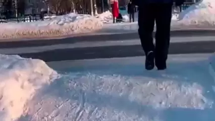 Жительница Нижнекамска показала место в городе, где ей непроизвольно приходится проходить «квест» - НТР 24