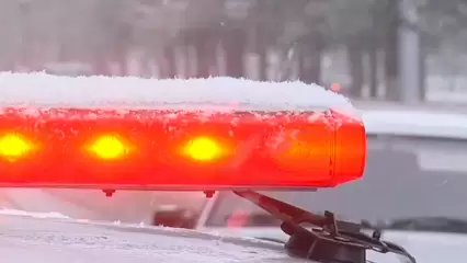 В Нижнекамске чёрный автомобиль сбил девушку и скрылся - НТР 24