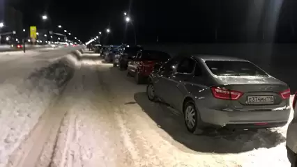 В Нижнекамске водитель, ехавший по тротуару, чуть не задавил ребенка на глазах у депутата - НТР 24