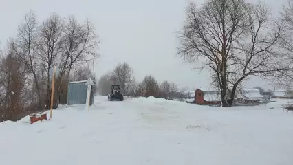 Под Нижнекамском ледовую переправу закрыли для расчистки от снега - НТР 24