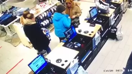 Нижнекамская полиция ищет женщину, которая нашла 12 тыс. рублей в «Рамус Молле» - НТР 24