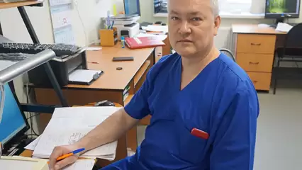 Уникальная операция: в Нижнекамске у пенсионера удалили злокачественную опухоль размером с мяч