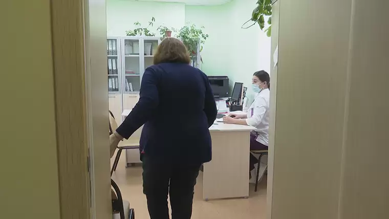 В Нижнекамске почти в 2 раза упало число обращений в поликлиники