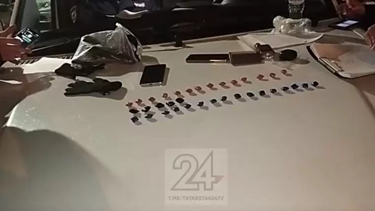 В Казани задержали «закладчика» с 20 свертками неизвестного вещества