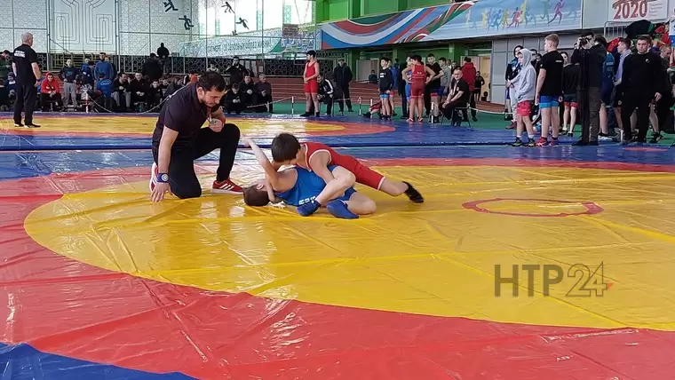 В Нижнекамске прошёл всероссийский турнир по вольной борьбе