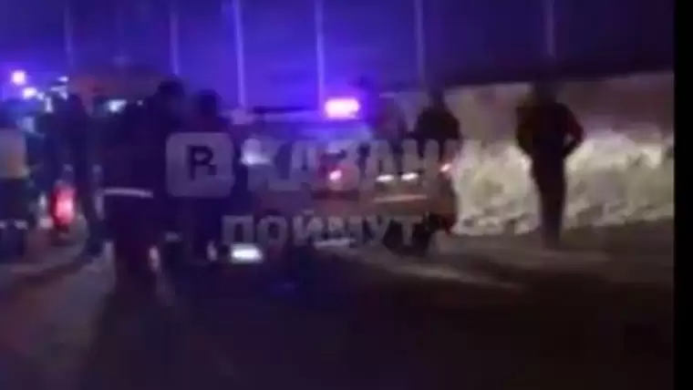На трассе в Татарстане произошло ДТП – «ГАЗель» перевернулась