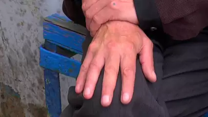 В Татарстане сын в ответ на замечание отца вонзил ему нож в грудь - НТР 24