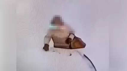 Пишущая ругательство на машине жительница Нижнекамска попала на видео - НТР 24