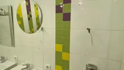 Туалет в нижнекамском парке «СемьЯ» может быть опасен для жизни - НТР 24