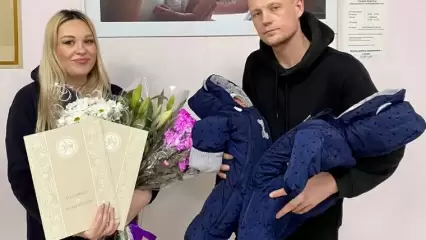 В Нижнекамске выписали двойняшек Дерипаскиных, родившихся первыми в 2022 году - НТР 24