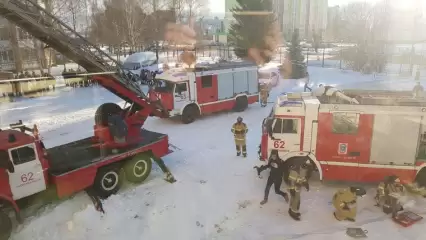 Во двор одного из казанских ЖК не могут попасть экстренные службы, жители бьют тревогу - НТР 24