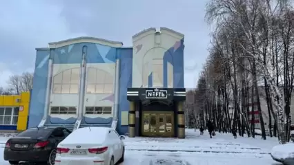 В Нижнекамске продаётся здание клуба «Нефть» - НТР 24