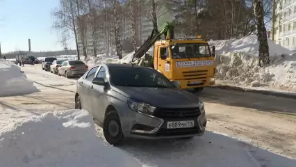 В Нижнекамске экспериментируют с новой схемой уборки снега с привлечением ГИБДД и других служб - НТР 24