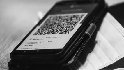 Не похоронят без сертификата: в Нижнекамске мошенница выманила у пенсионеров деньги на покупку QR-кода - НТР 24