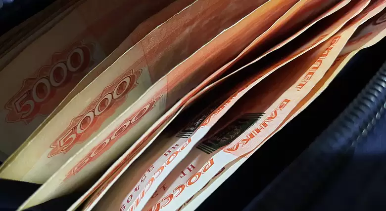 Молодой нижнекамец перевёл почти 2,5 млн рублей мошеннической компании из Великобритании