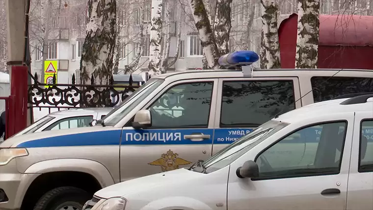 В Казани задержали мужчину, который скинул на землю странный сверток с надписью «40х1,5»