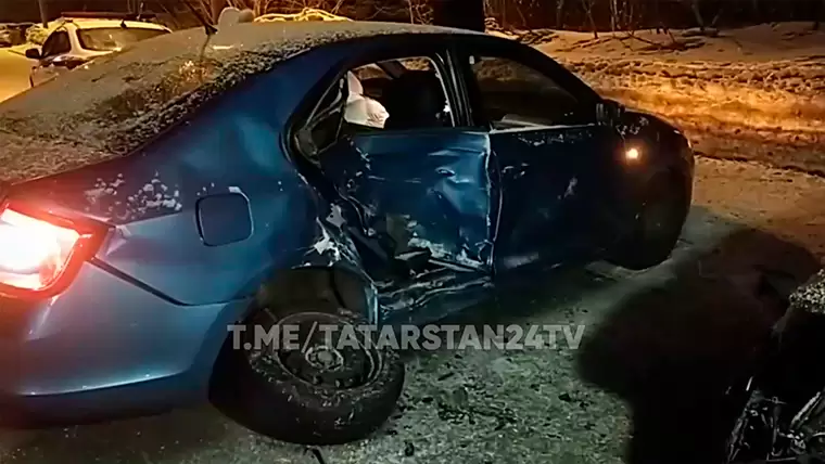 В Казани при столкновении иномарок пострадали три человека