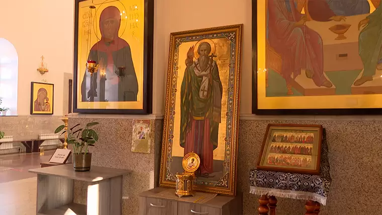 В Нижнекамск привезли икону с частицей мощей святителя Спиридона Тримифунтского