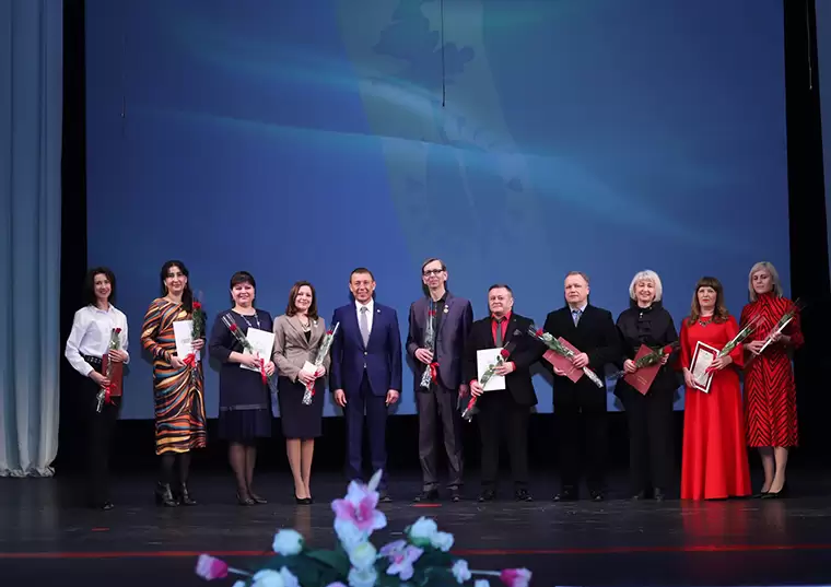 В Нижнекамске наградили почётных деятелей культуры