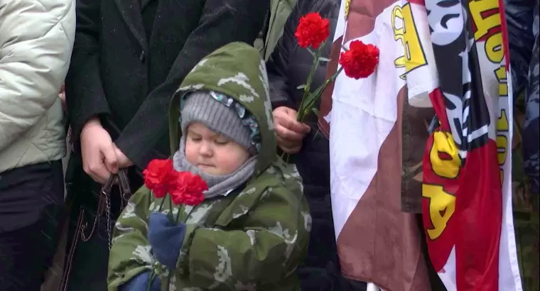 В Нижнекамске состоялся митинг в честь образования внутренних войск МВД России