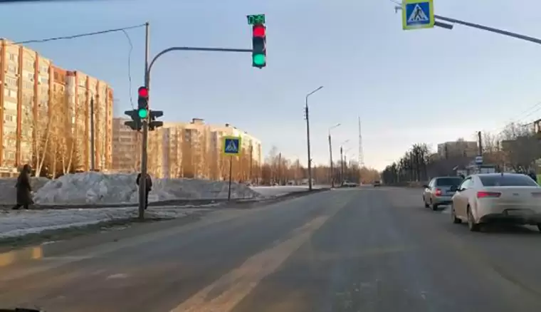 В Нижнекамске сняли на видео «весёлый» светофор